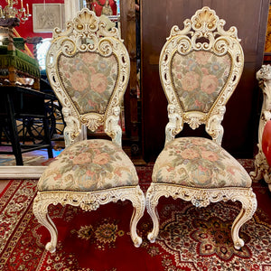 Exquisite Italian Hand Painted and Gilt Dining Room Table Set