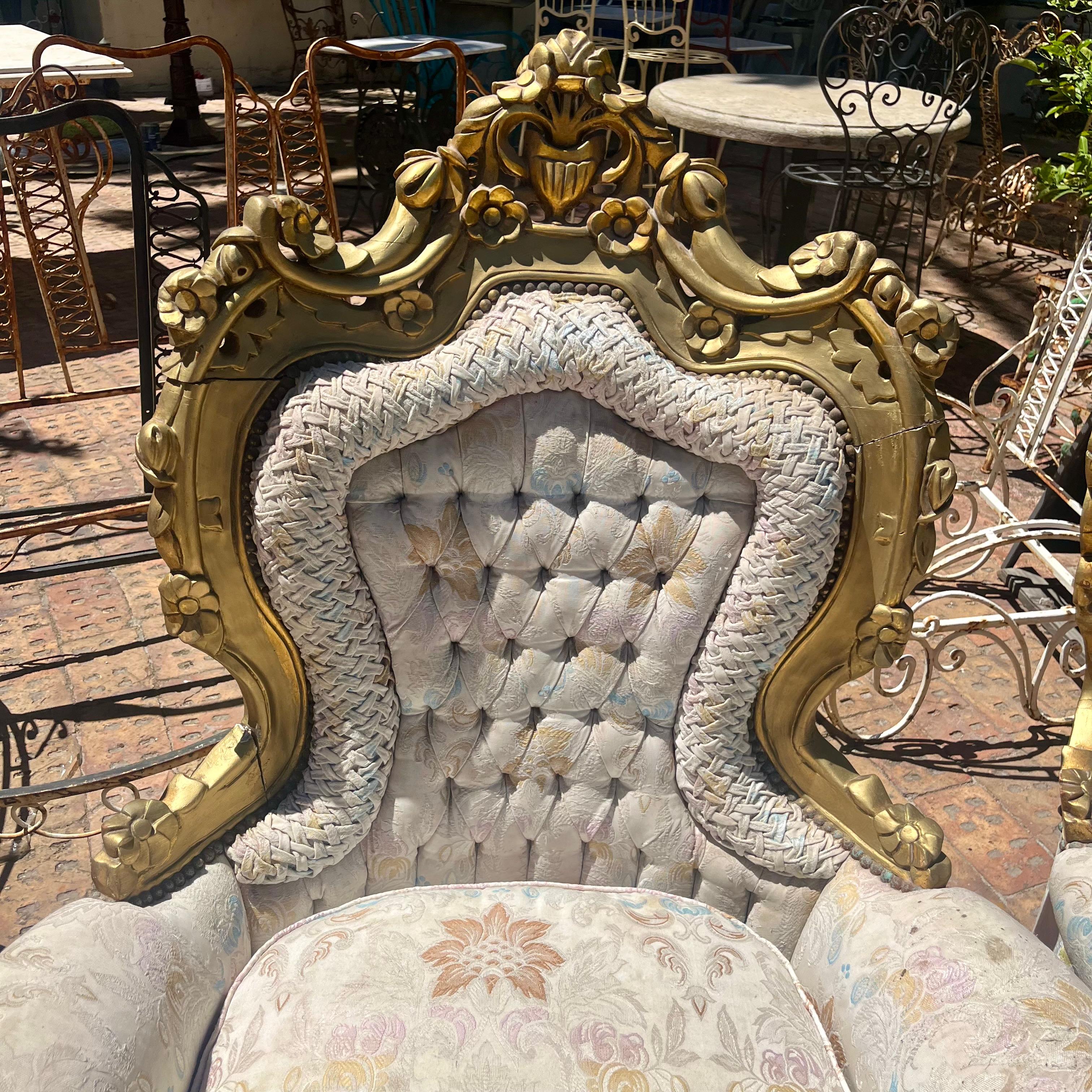 French Giltwood Tufted Salon Ensemble in Ivory Brocade