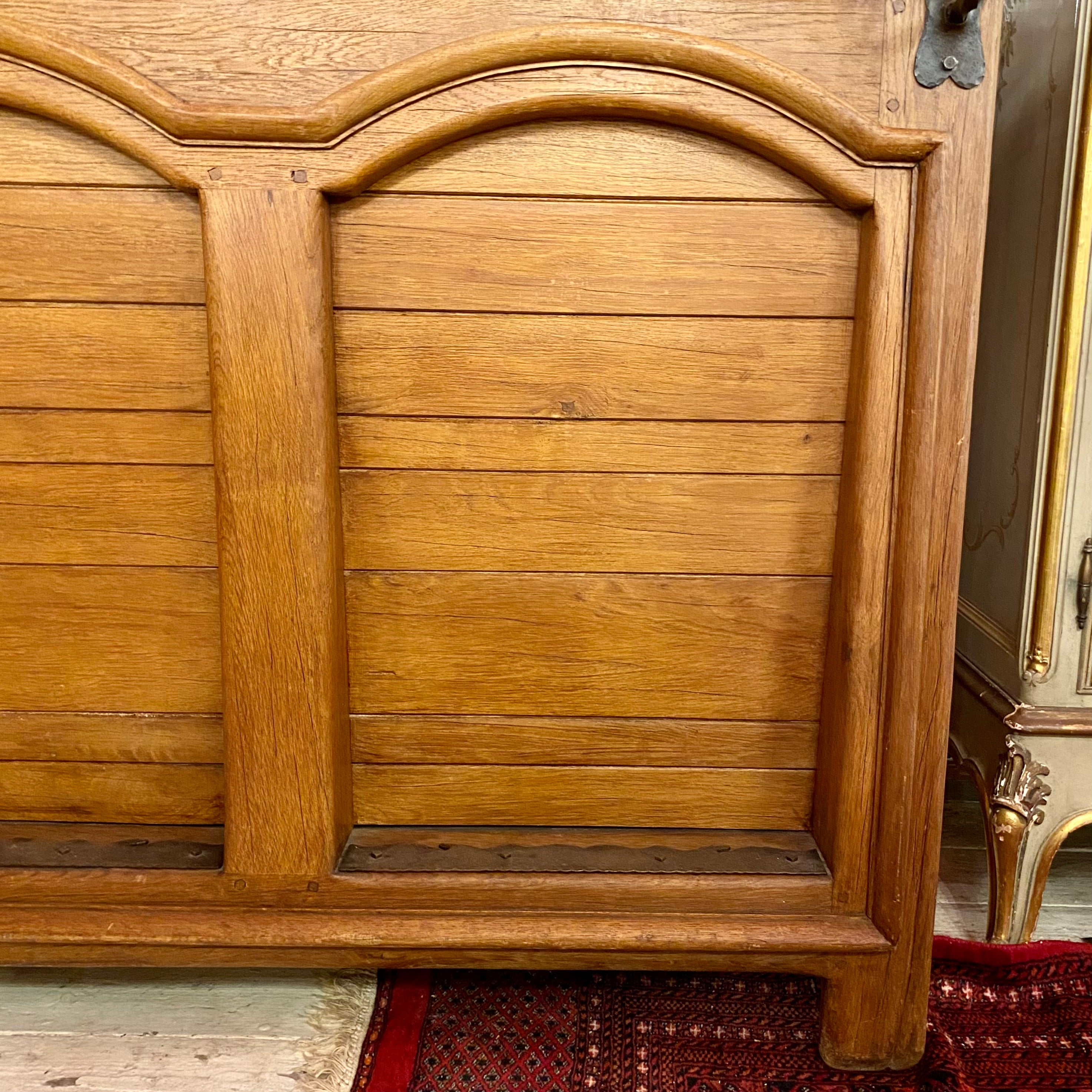 Antique Oak Bar with Stools