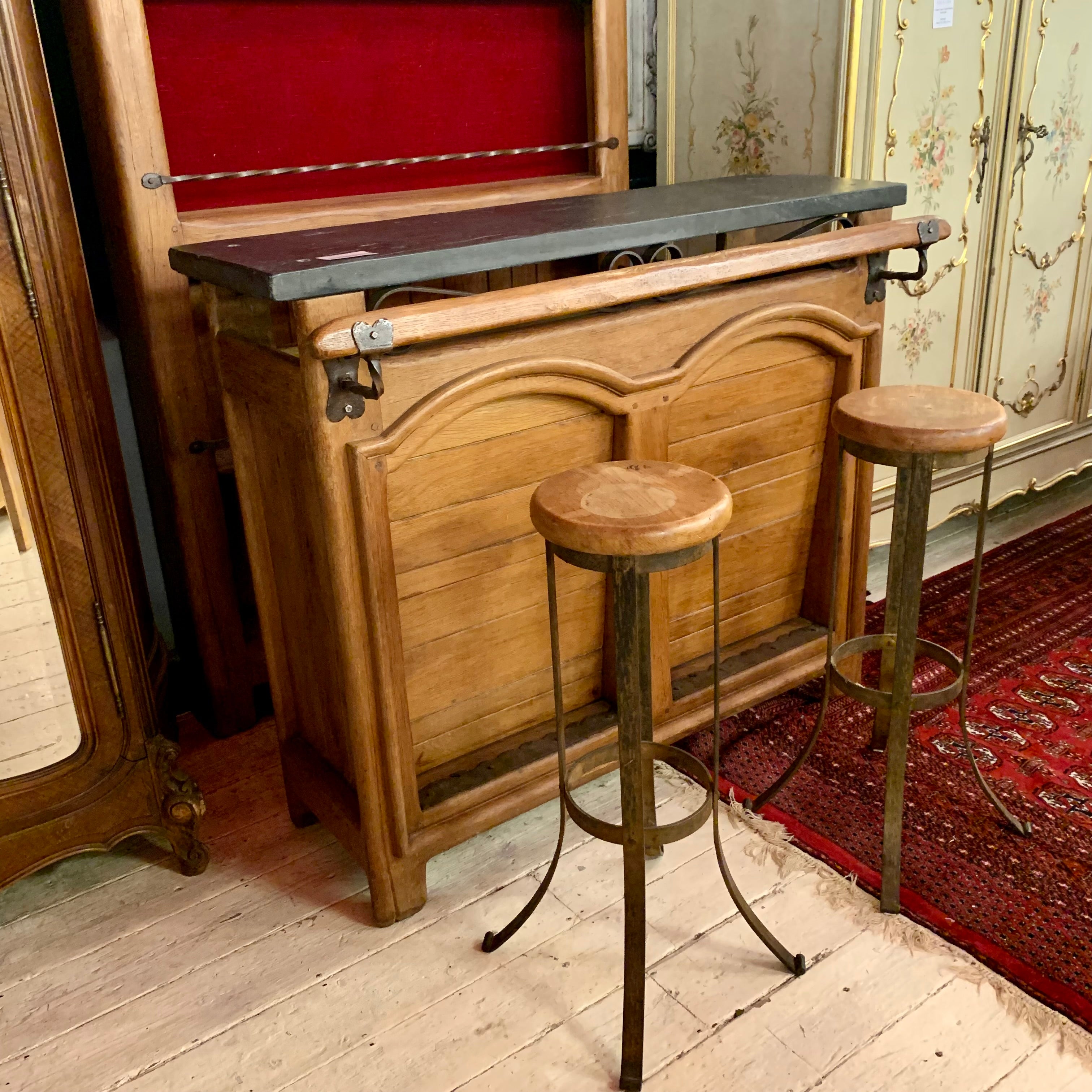 Antique Oak Bar with Stools