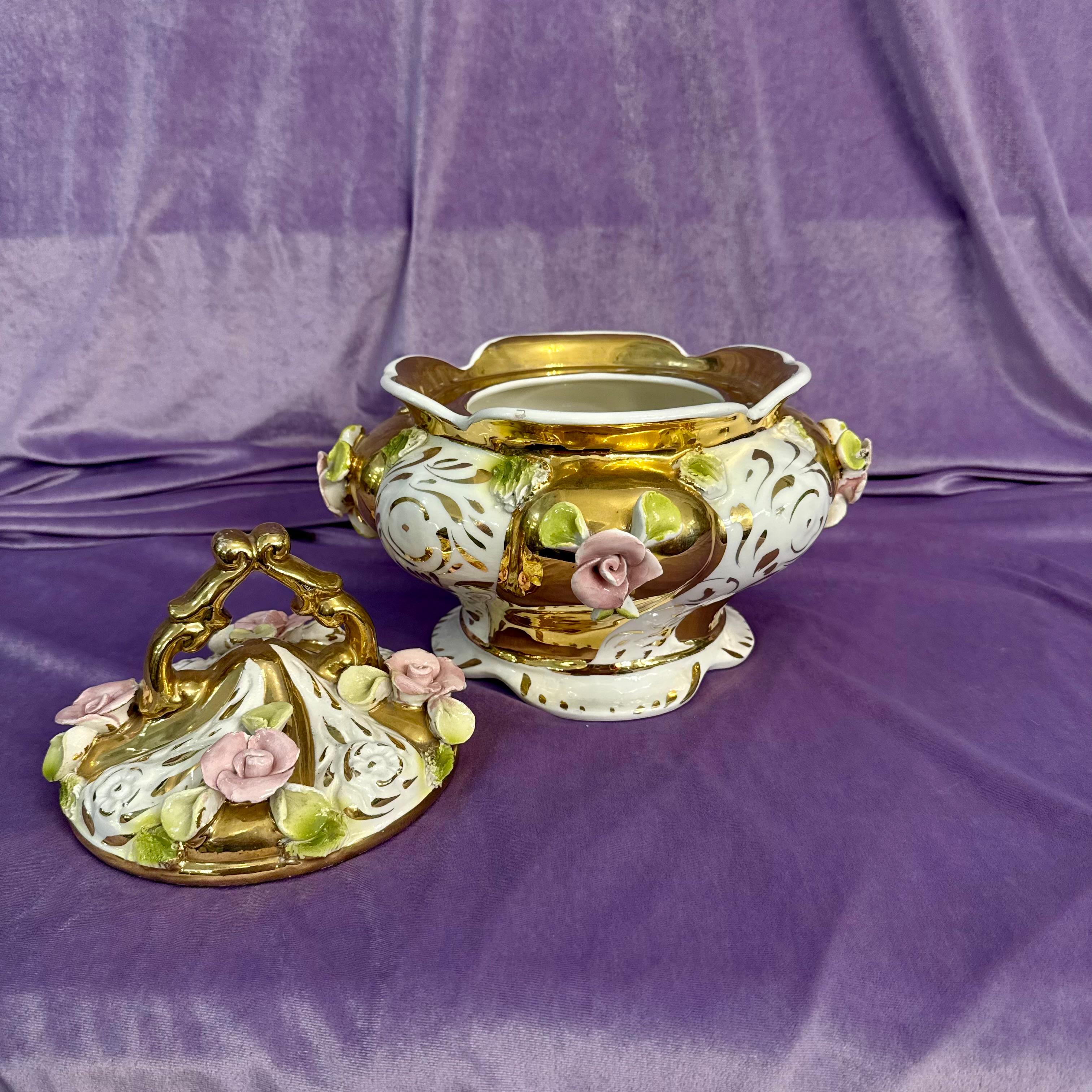 Capodimonte Lidded Urn with Gilt and Applied Roses