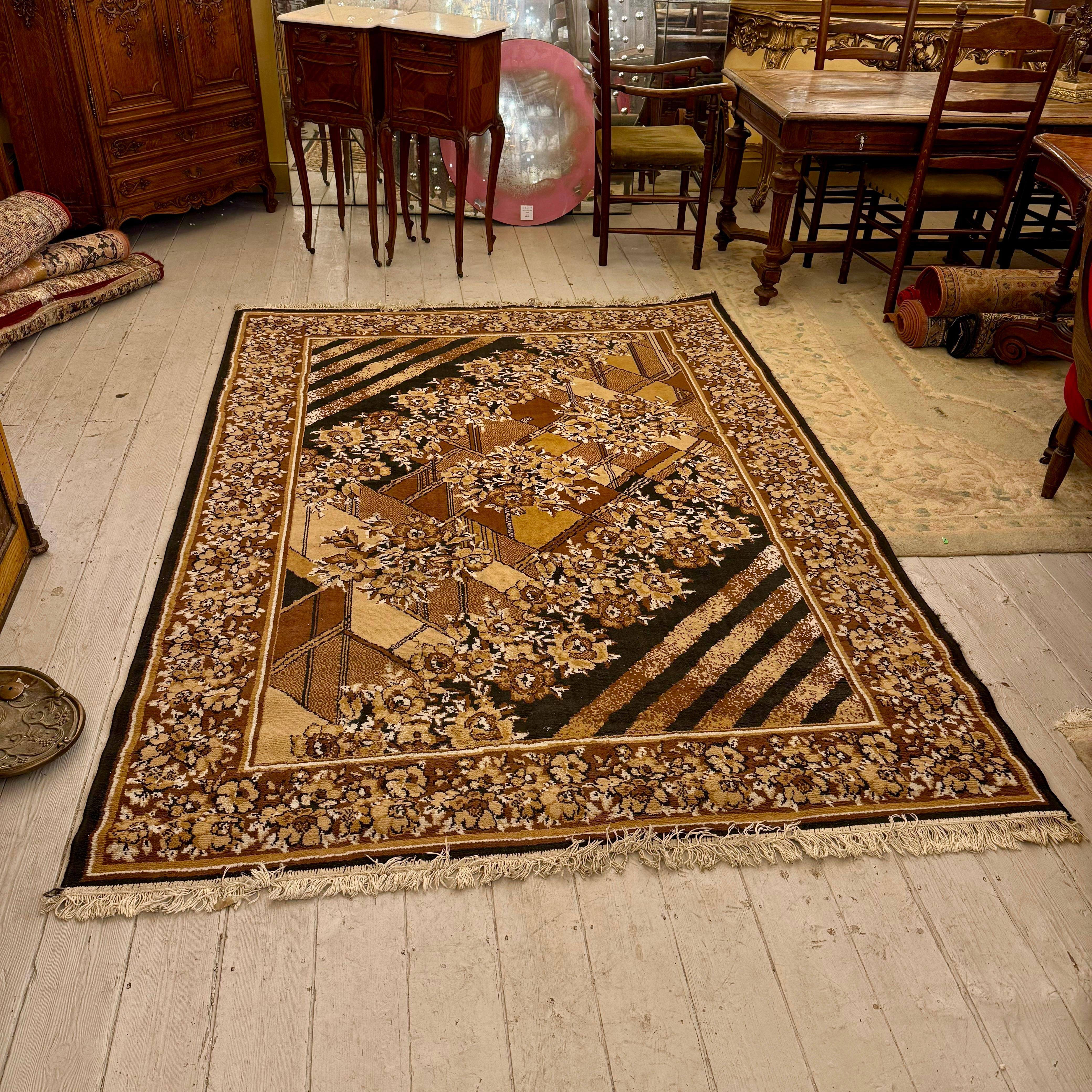 Vintage Geometric Floral Carpet