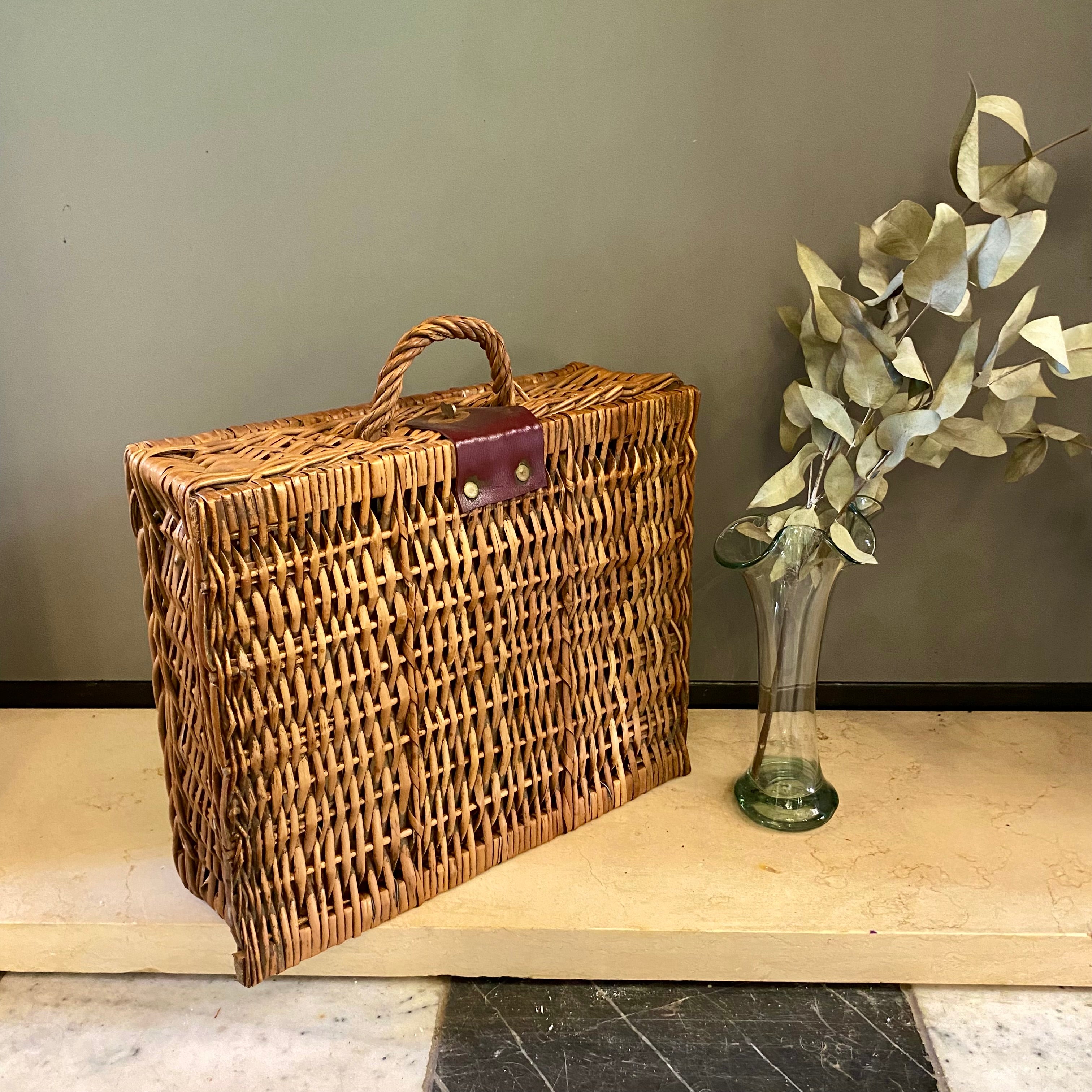 Sweet Vintage Wicker and Leather Clasp Picnic Basket