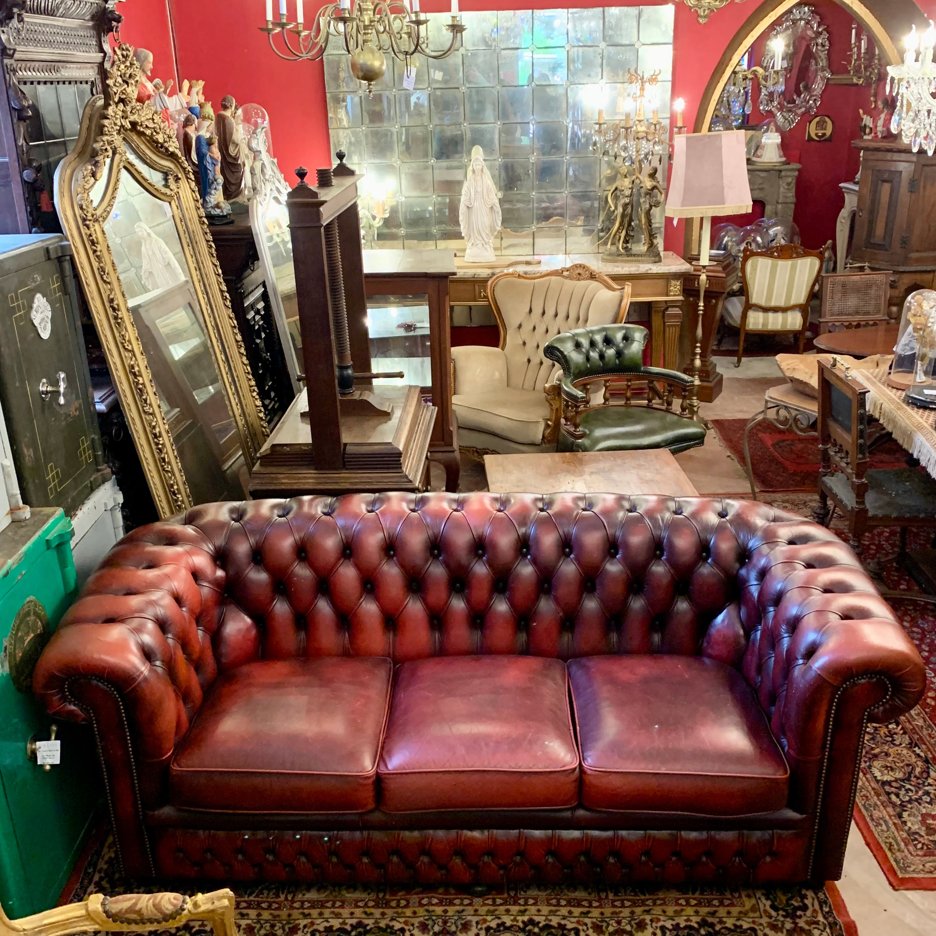 Large Bordeaux Tone Chesterfield