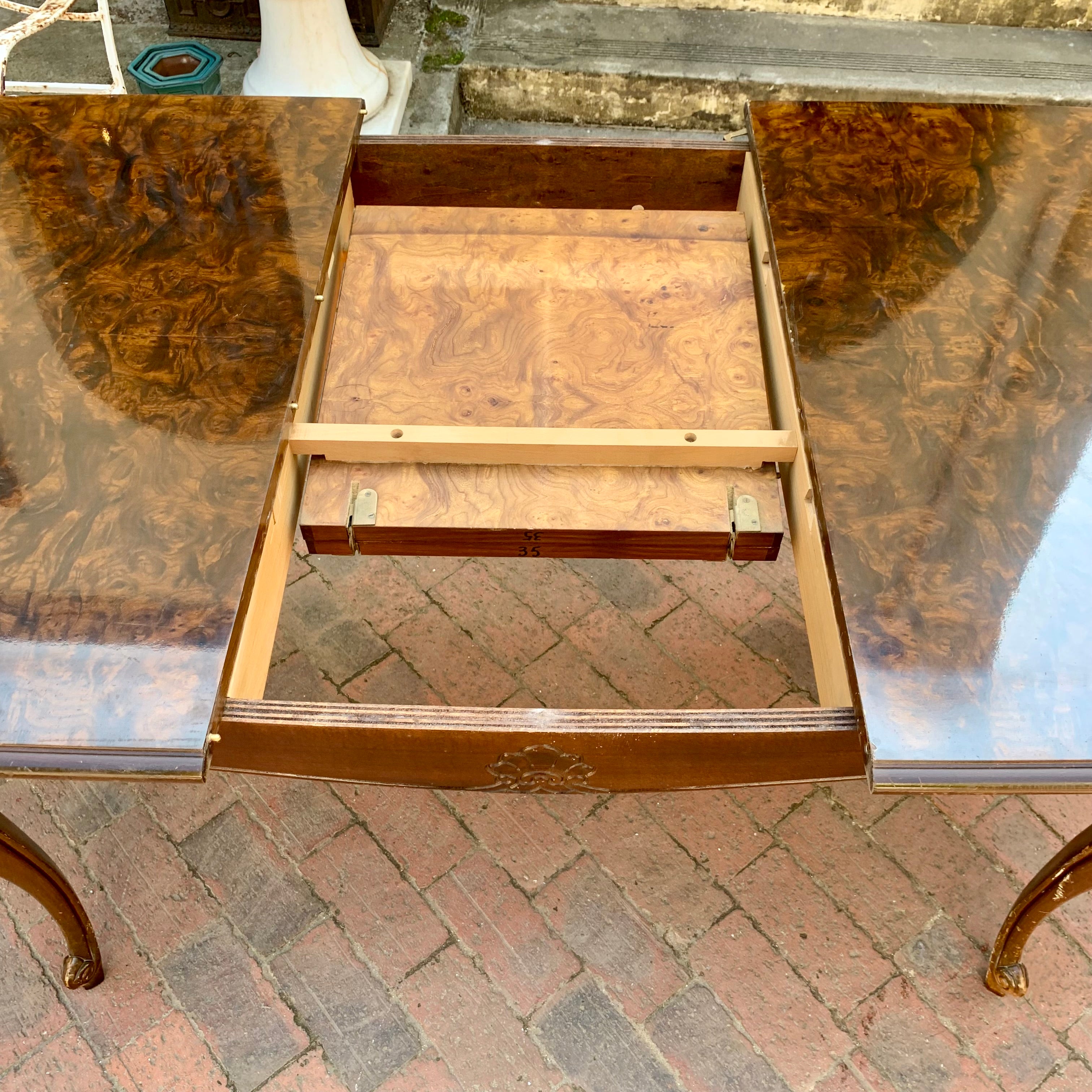 Antique Polished Oak Extendable Dining Table