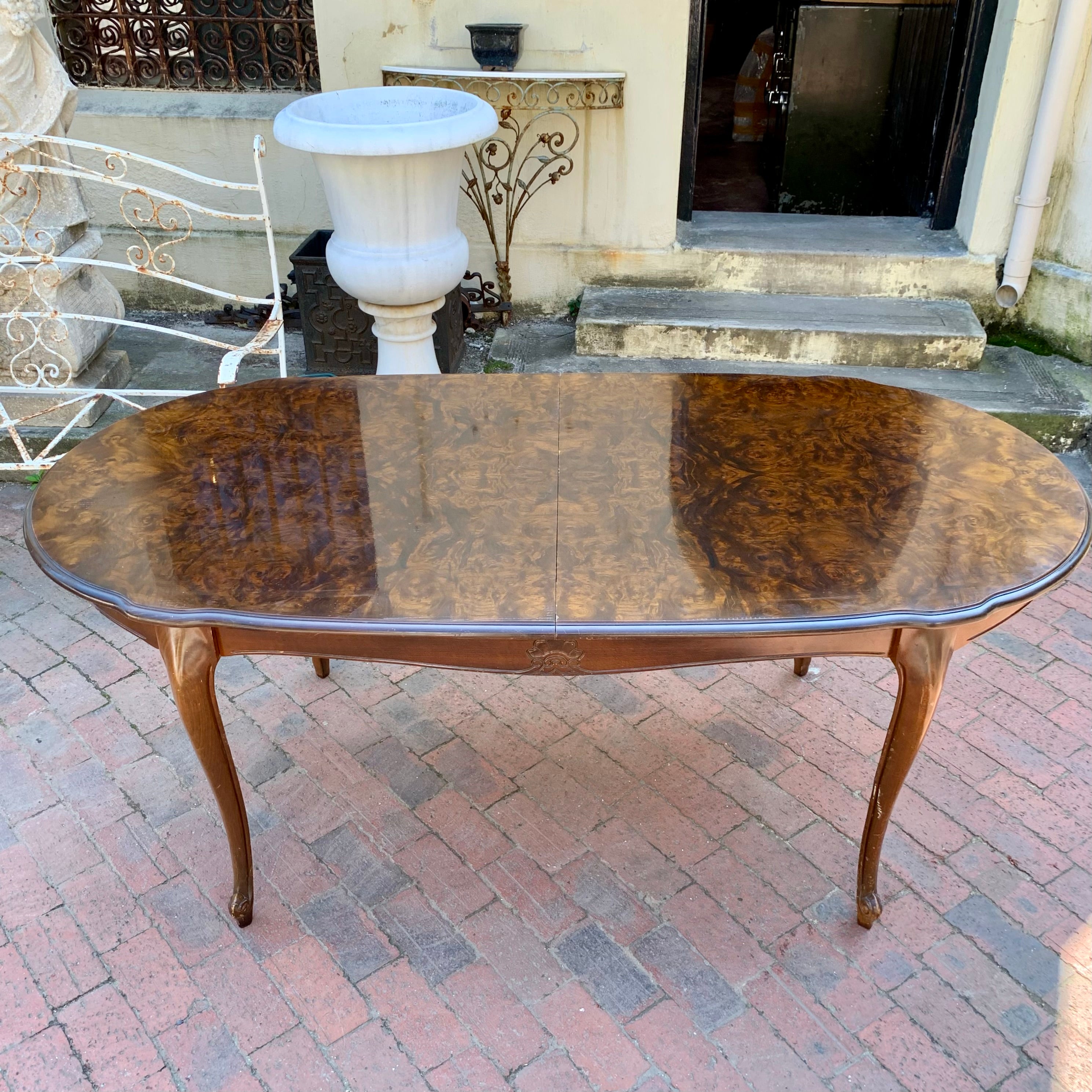 Antique Polished Oak Extendable Dining Table