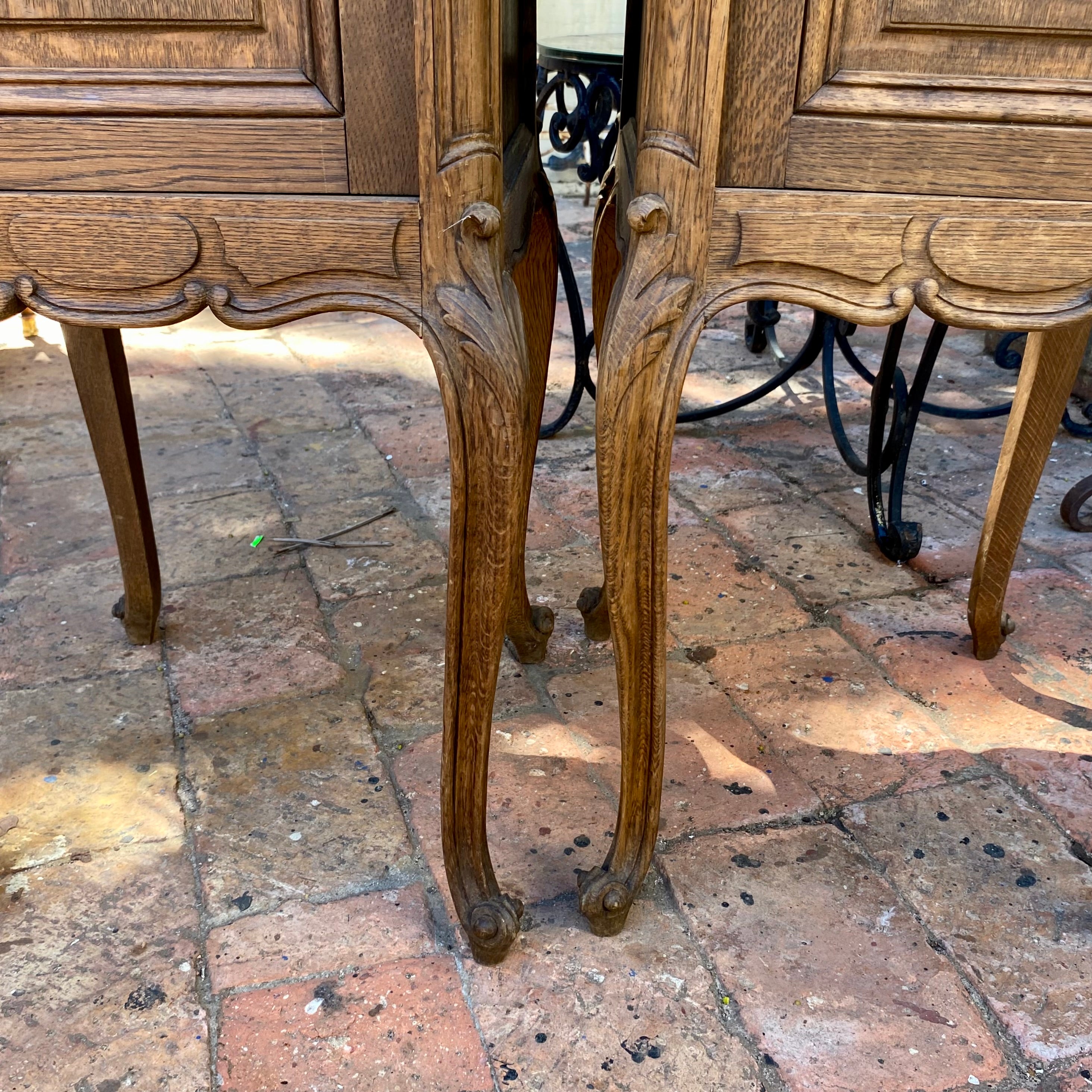 Pretty Antique Bedside Pedestals with Mottled Marble Top