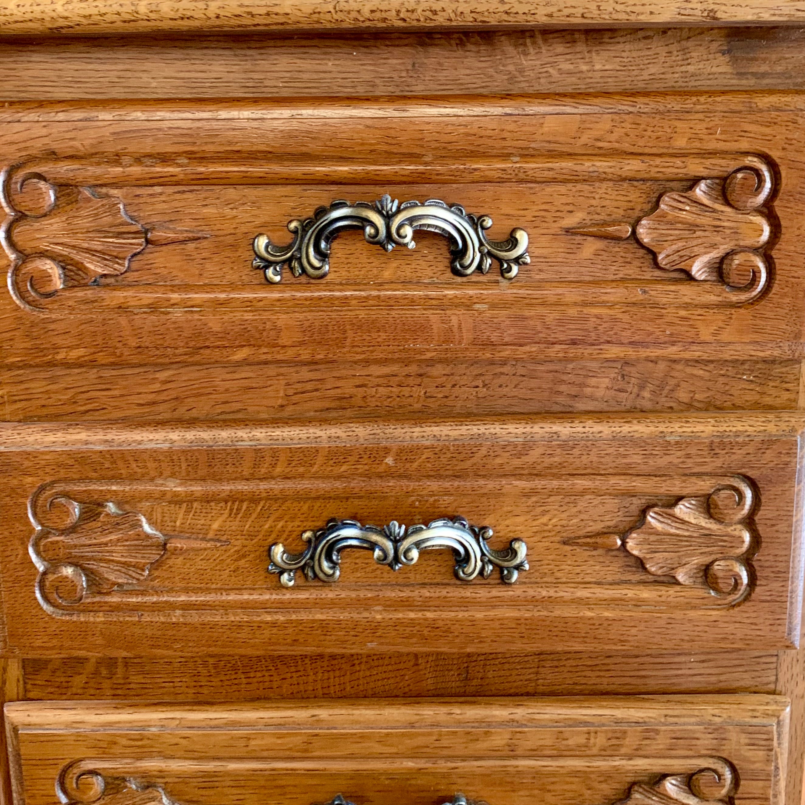 Small Antique Oak Chest of Drawers