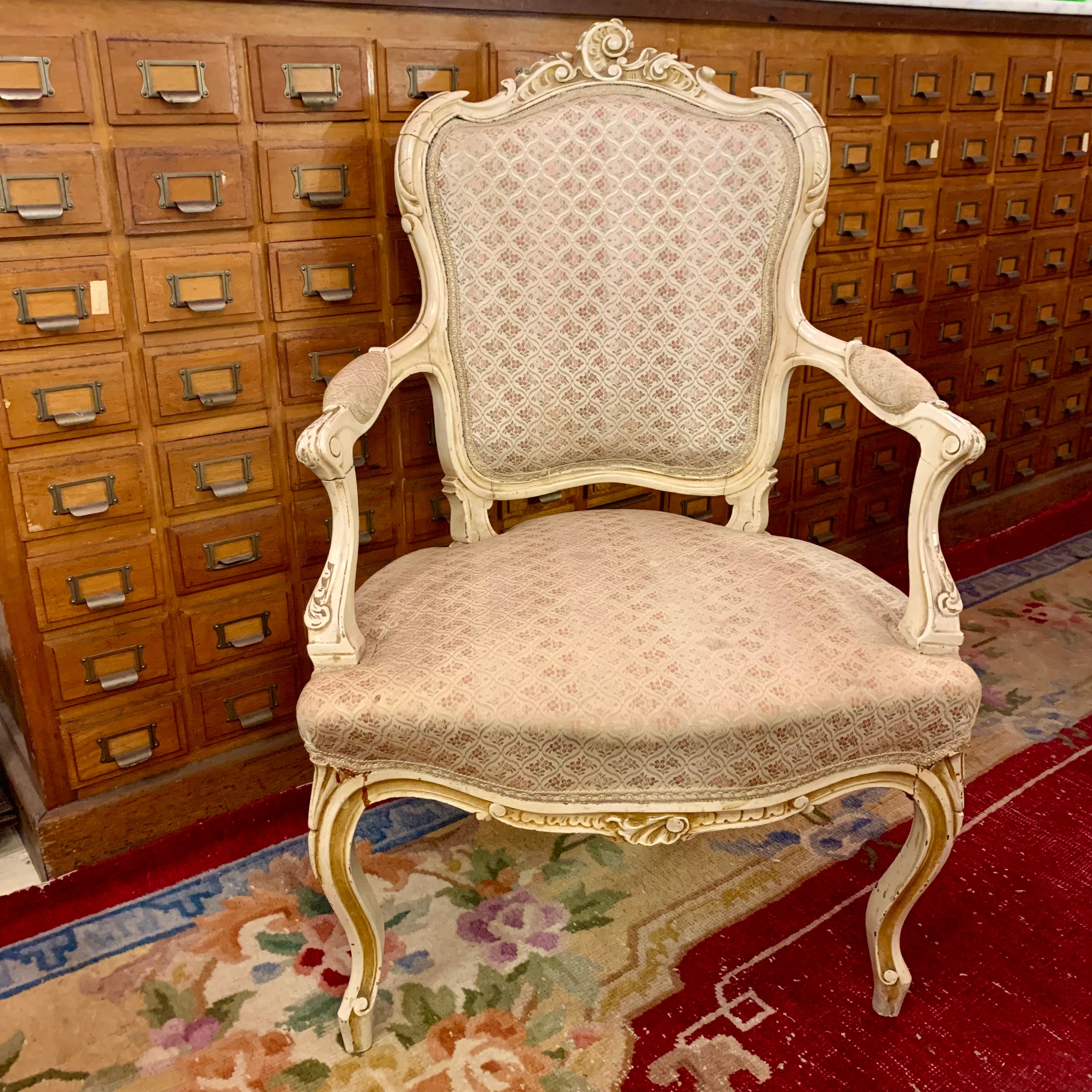 Luxurious Cream and Gilt Gold Salon Chairs