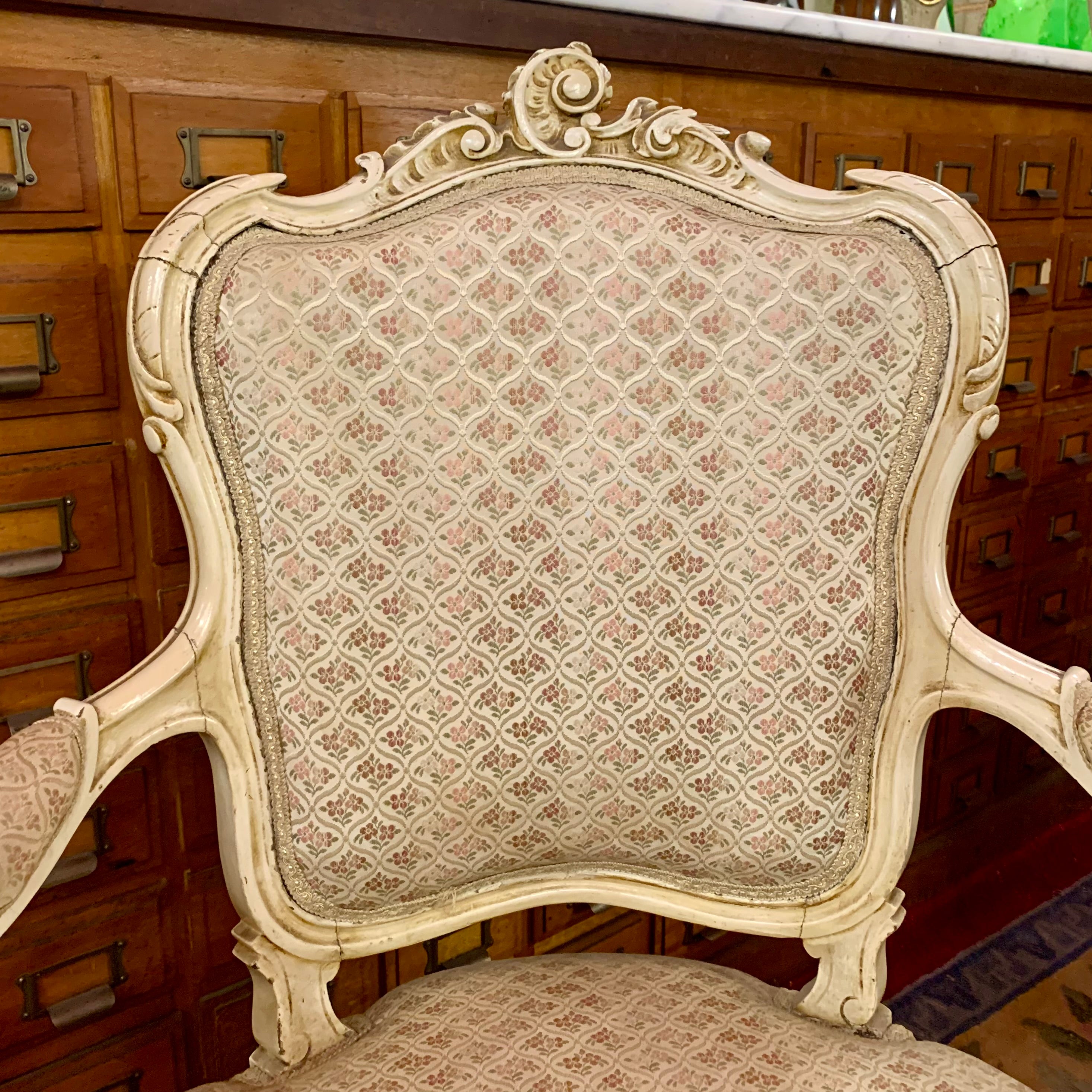 Luxurious Cream and Gilt Gold Salon Chairs