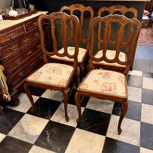 Sweet Antique Oak Chairs