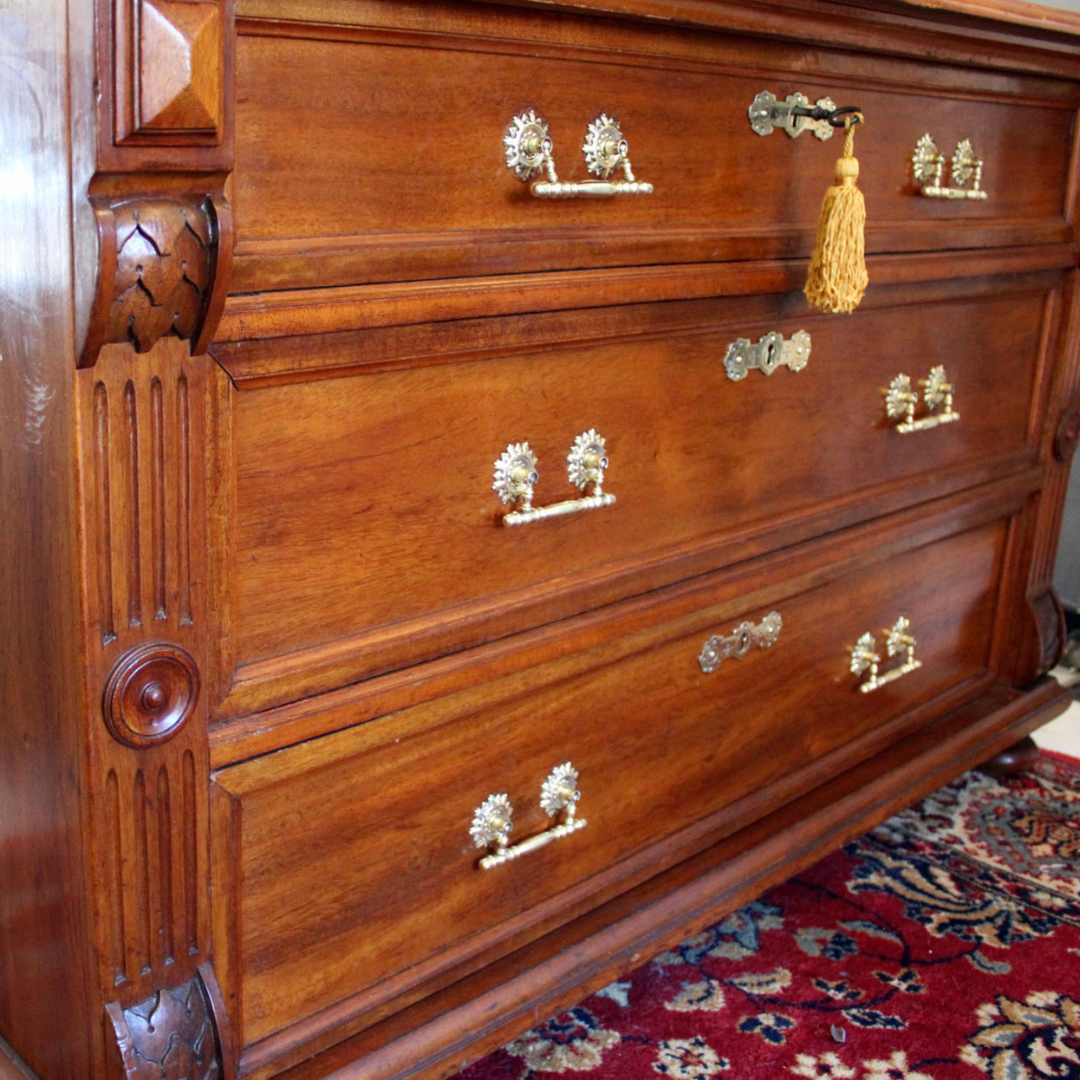 Antique Mahogany Chest of Drawers