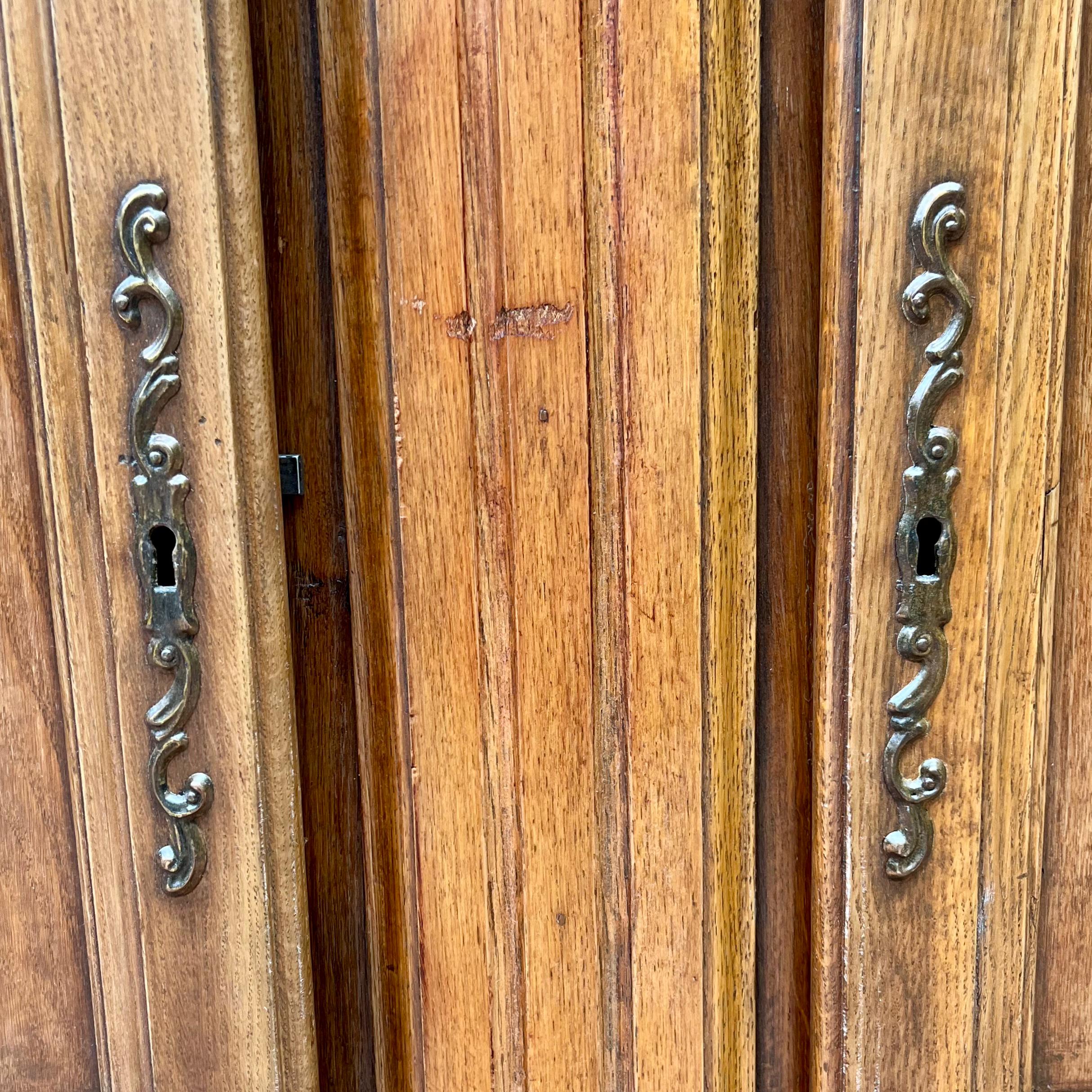 Antique Large French Oak Armoire, Late 19th Century