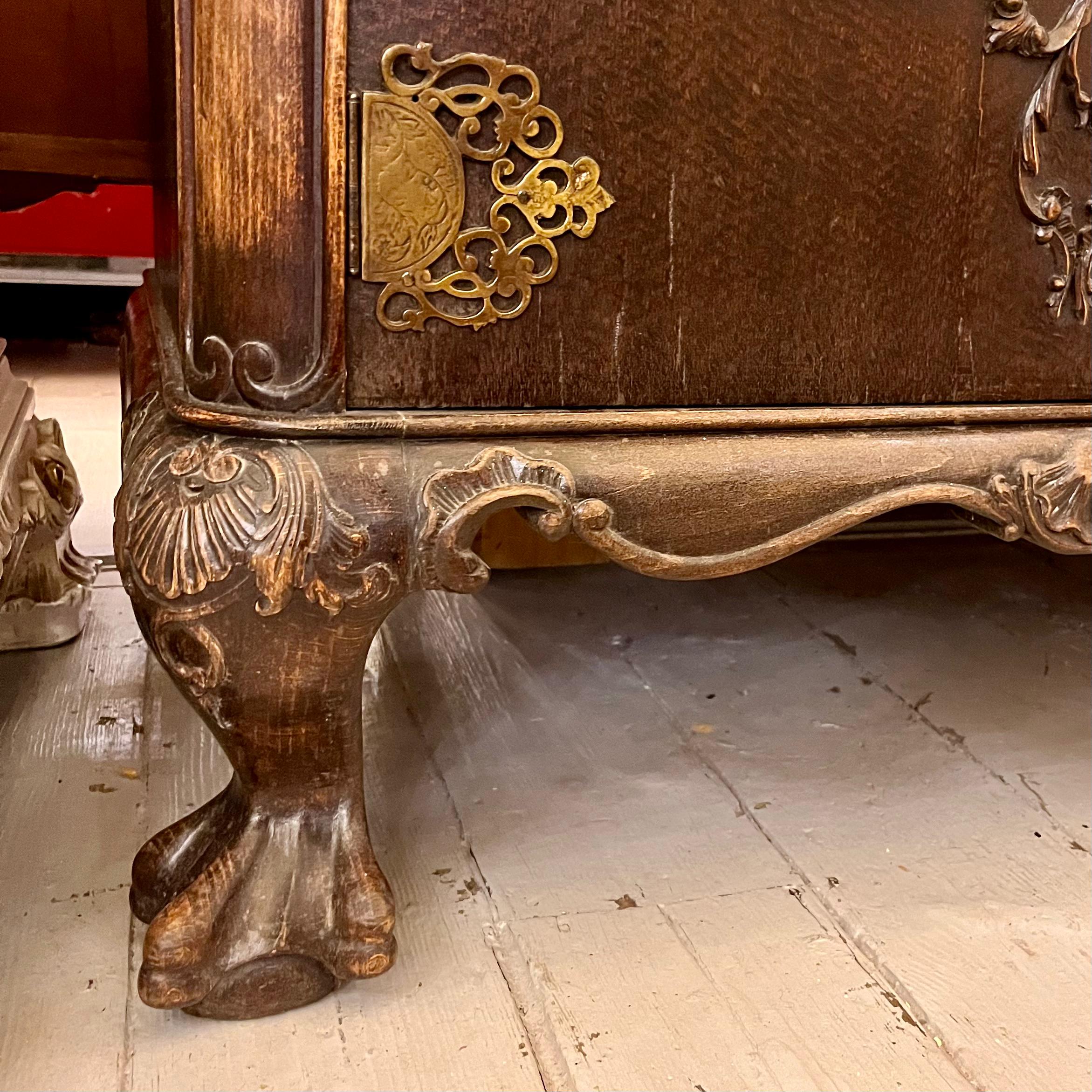 French Display Cabinet with Mirrored Interior, c. 1900–1920