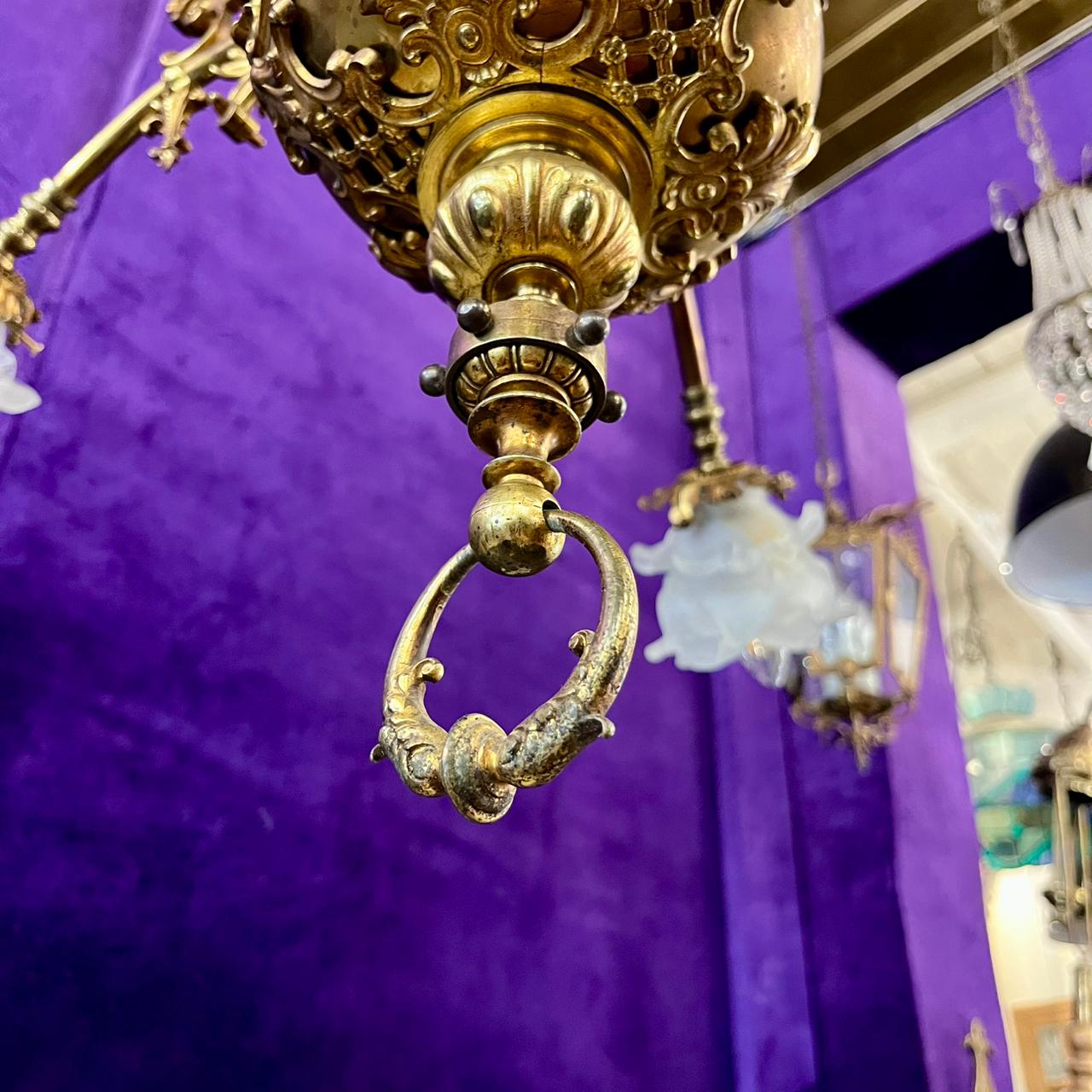 Large French Rococo Revival Chandelier in Gilded Brass, c.1900