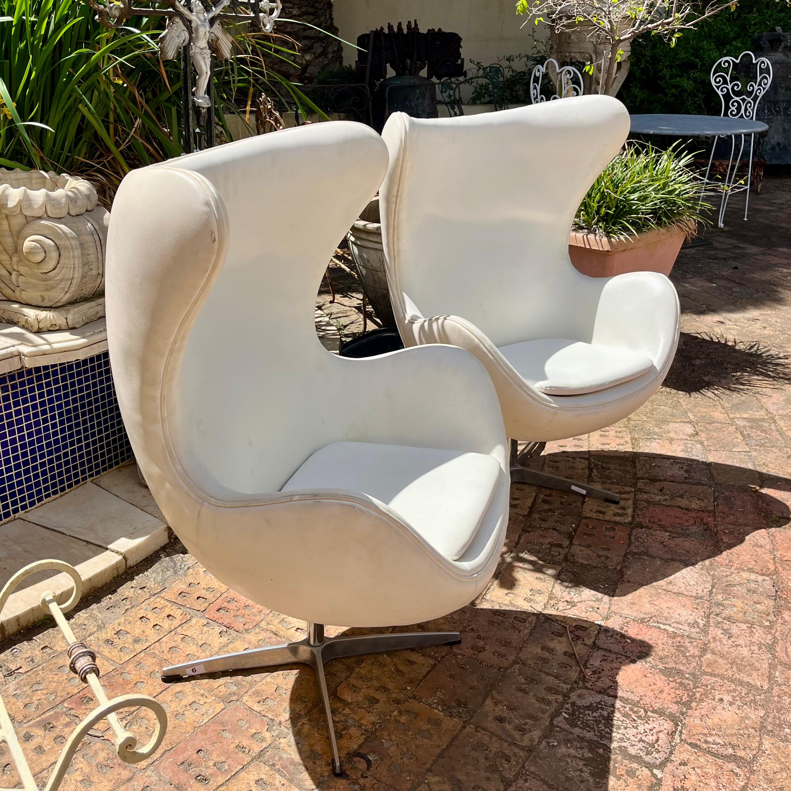 Pair of Mid-Century Modern Egg Chairs