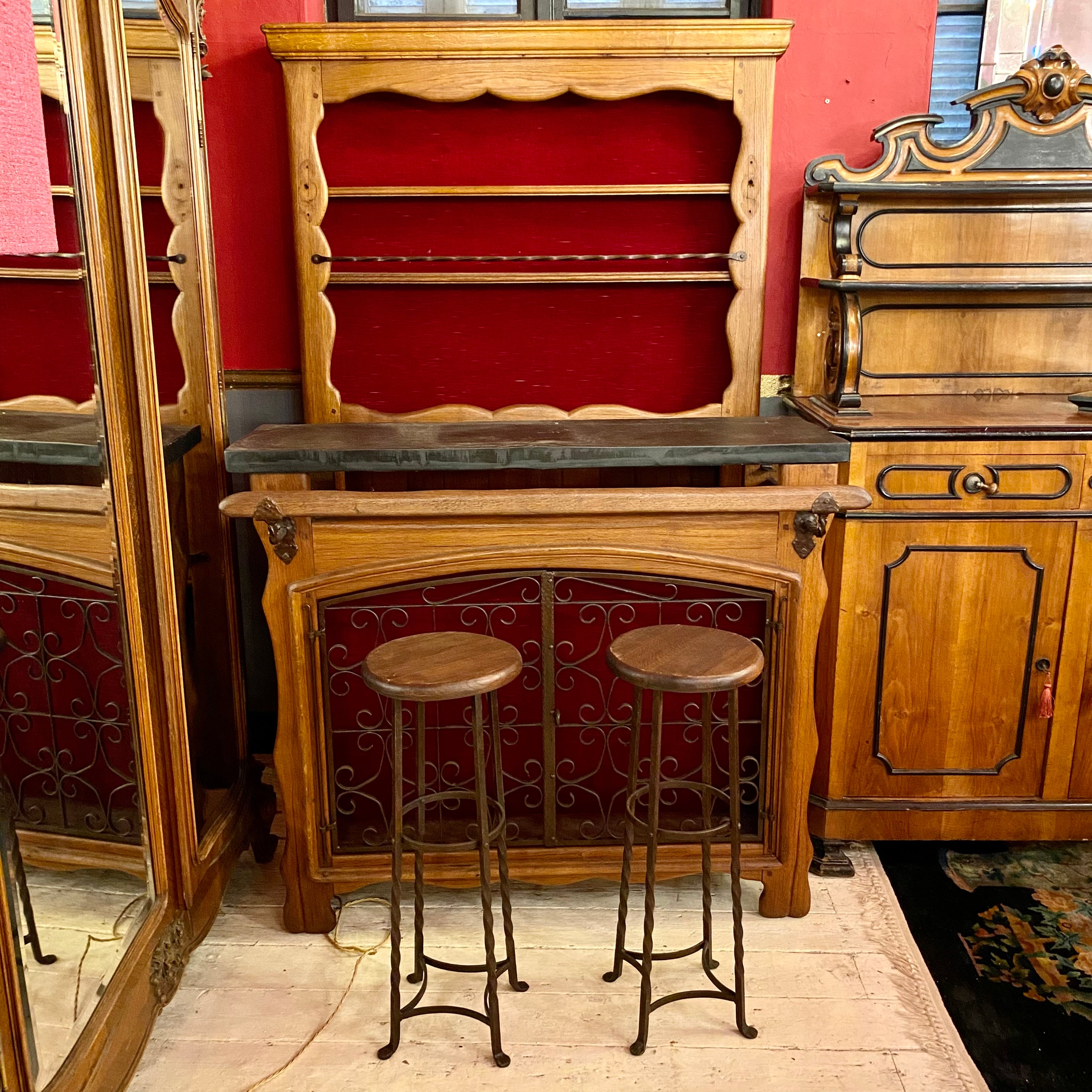 Antique Oak Bar with Stools