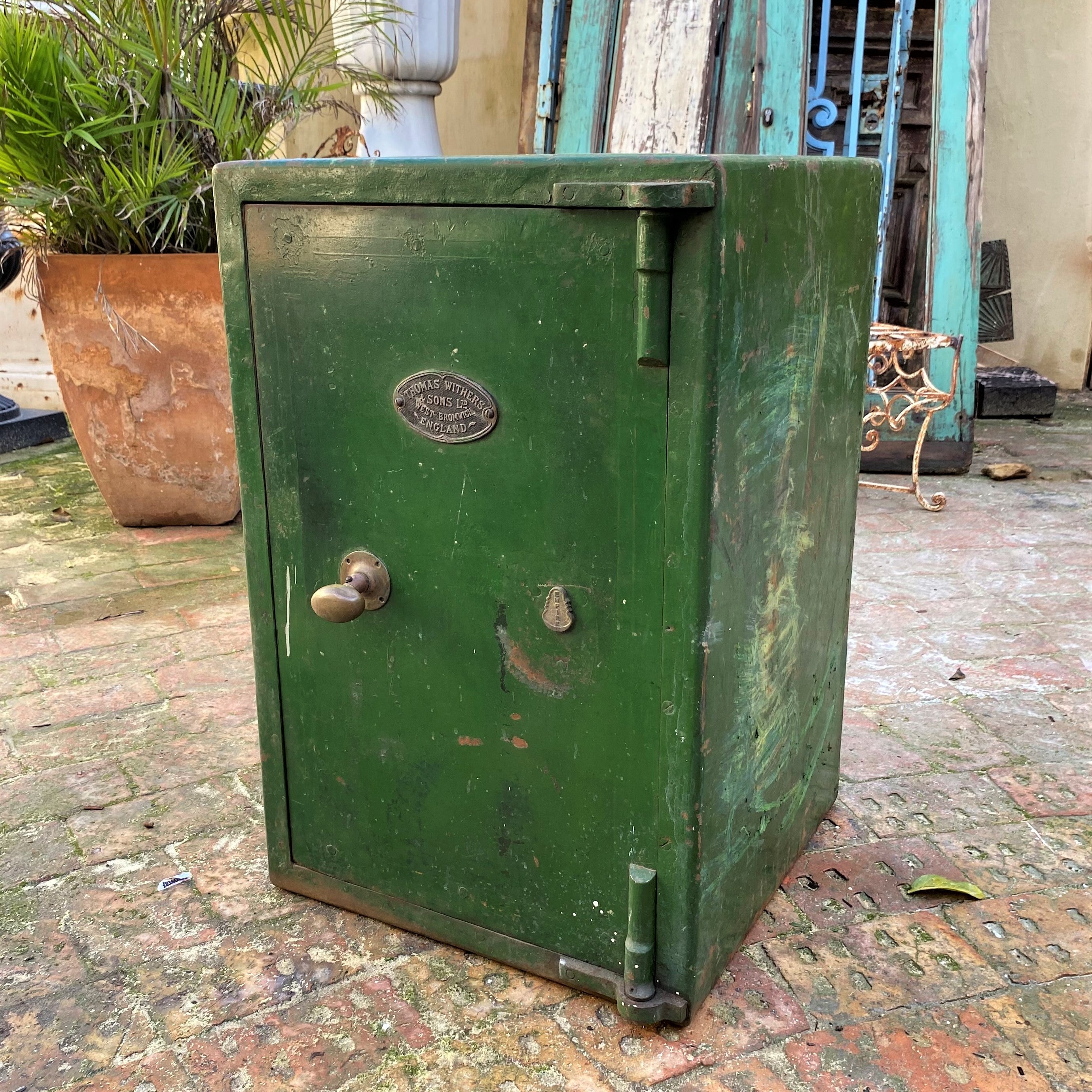 Antique "Thomas Withers & Sons" Safe