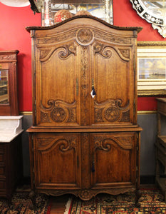 Late 19th Century French Oak Provencal Armoire with Snails Feet - SOLD