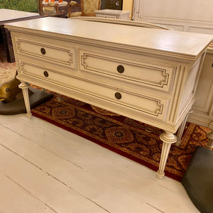 Beautifully Crafted Chest of Drawers